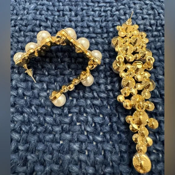 Christian Siriano Faux Pearl Crystal Glass Dangle Drop Earrings. 3 1/2” Drop - Picture 5 of 6